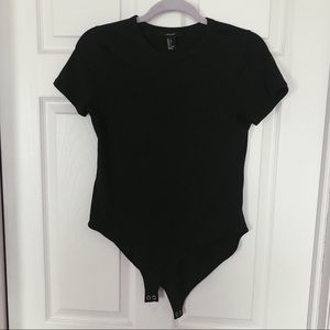 T-shirt body suit